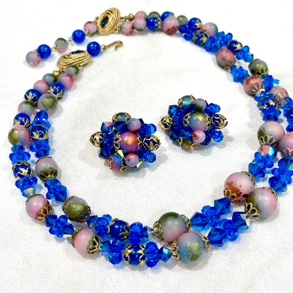 Vintage Aurora Borealis Blue Crystal Bead Necklace Earrings Clip On Retro - Picture 4 of 12